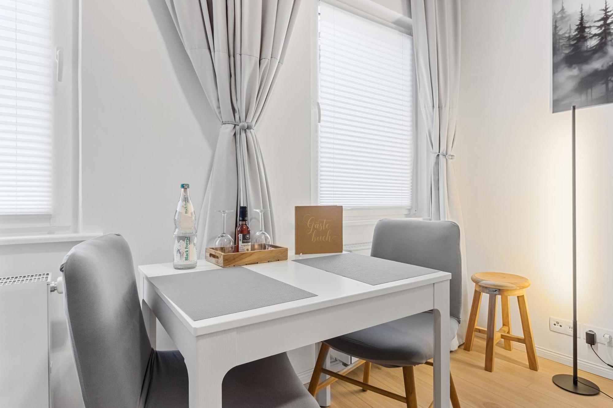 Winetime - Modern - Luxurioes - Direkt Im Zentrum - Stadtmitte لانداو إن در بفالتس المظهر الخارجي الصورة